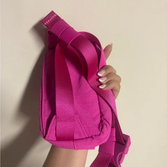lululemon athletica Sonic Pink Mini Belt Bag - Picture 2 of 4